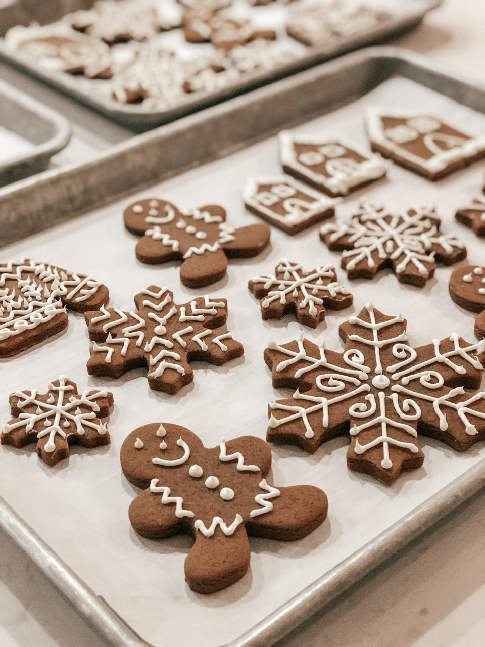 how to make gingerbread cookies keep their shape